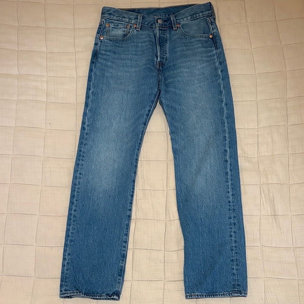 Levi’s Classic 501. Size W 29 L 30 (fits more like a 27/28). Excellent condition